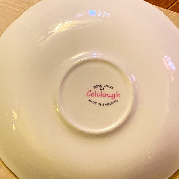 Colclough China tea cup and saucer - Picture 3 of 5